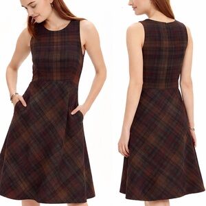 93 - Banana Republic Wool Blend Plaid Flare Dress